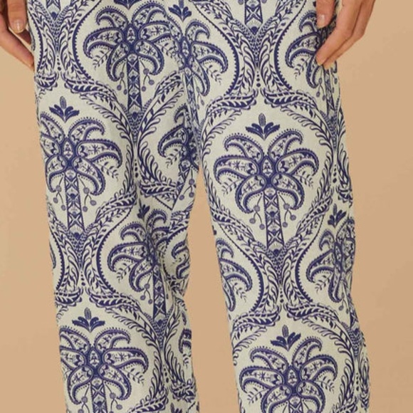 Farm Rio Off-White Tropical Cameo Pajama Pants - Picture 5 of 8